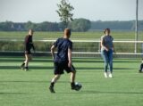 Laatste training S.K.N.W.K. JO11-1JM van seizoen 2022-2023 (partijtje tegen de ouders) (192/221)